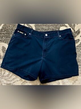 Calvin Klein Jeans Shorts Classic Design